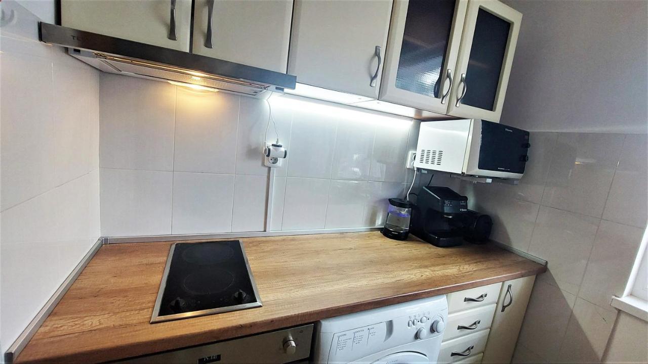 בלאגובגראד 3 Rooms Apartment, Top Center, 1St Floor, Aubg, Free Parking, Pc I5 Ssd, 3 Led Tvs 200 Channels, Wifi, Terrace, Easy-Late Check-In, Stay Before Greece מראה חיצוני תמונה